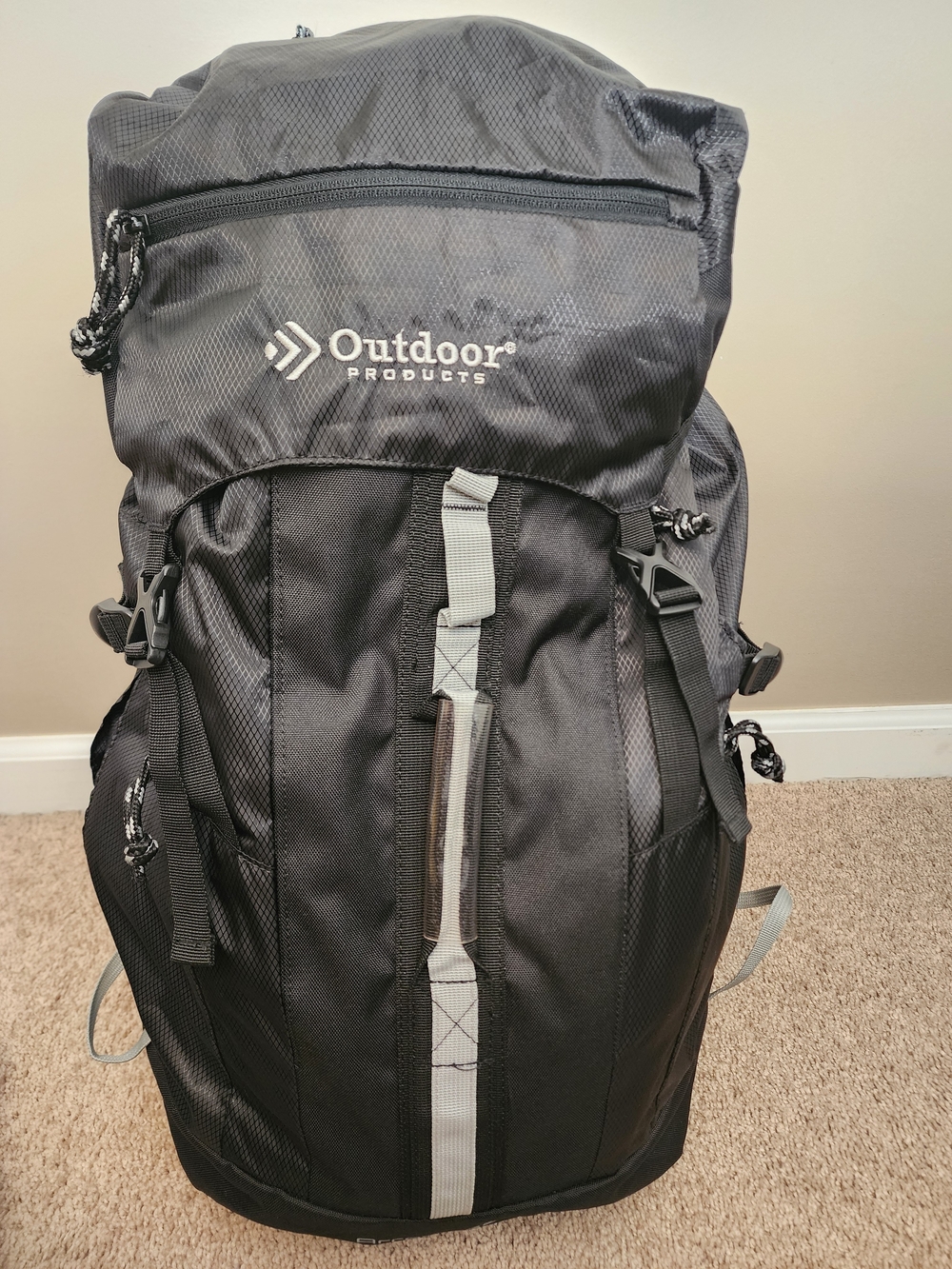 Outdoor Products - Arrowhead 47.5L Black Hiking Backpack